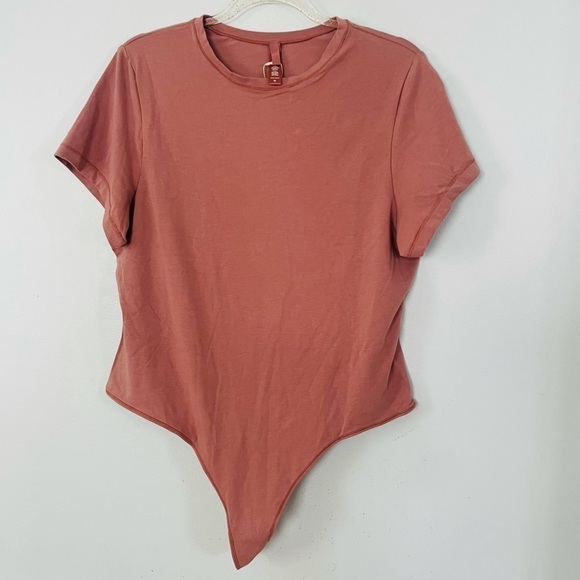 SKIMS T-Shirt Bodysuit – Mauve Pink – Short Sleeve – Plus Size 4X - Picture 2 of 9